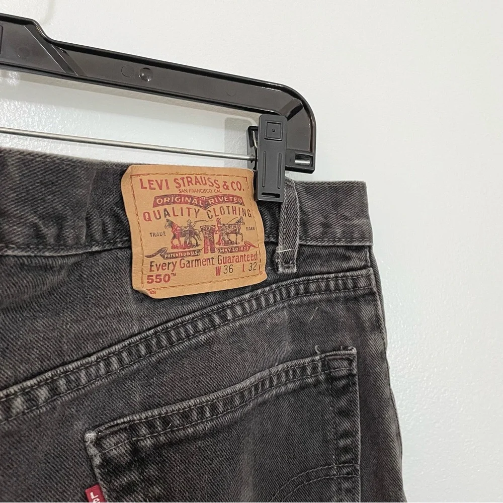 Vintage Men's Levi's 550 Black Relaxed Fit Zip Fly Jeans Work Cotton 90s 36 x 32